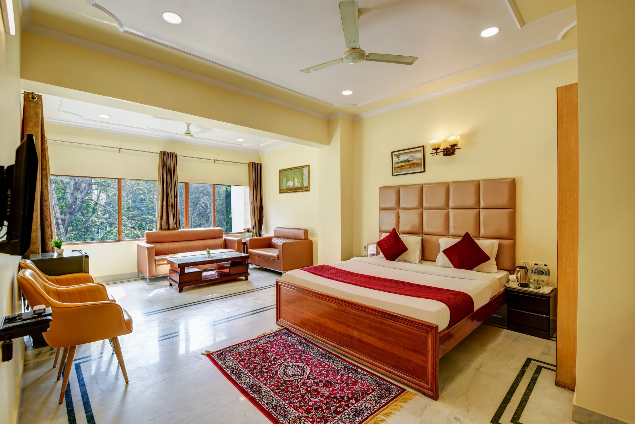 Luxury hotel rooms in Gurgaon
